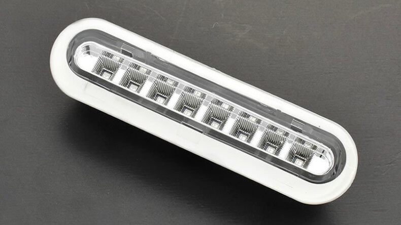 8連LEDハイマウントストップランプ!(JB64 ジムニー/ JB74 ジムニーシエラ用)