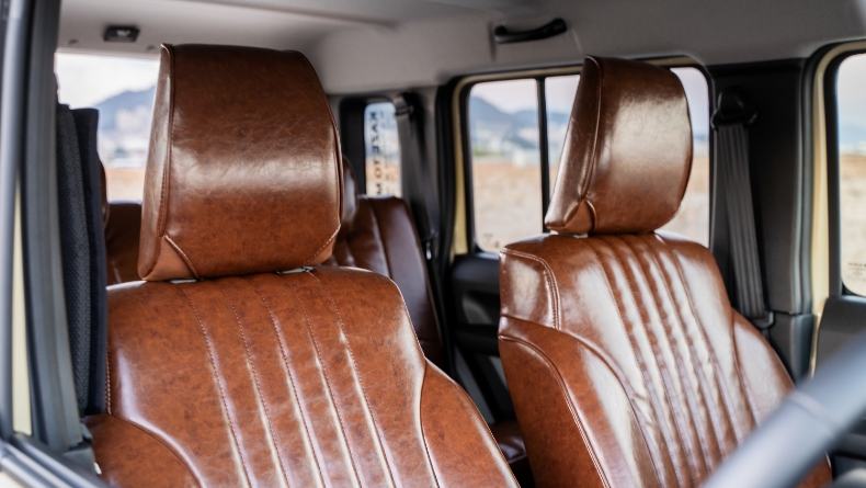 シートカバー取り付け後のフィット感と質感