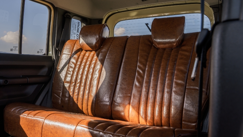 シートカバー取り付け後（後列）