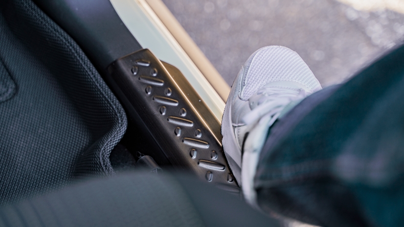 まとめ:足元までこだわる。ジムニーノマドのスカッフプレート