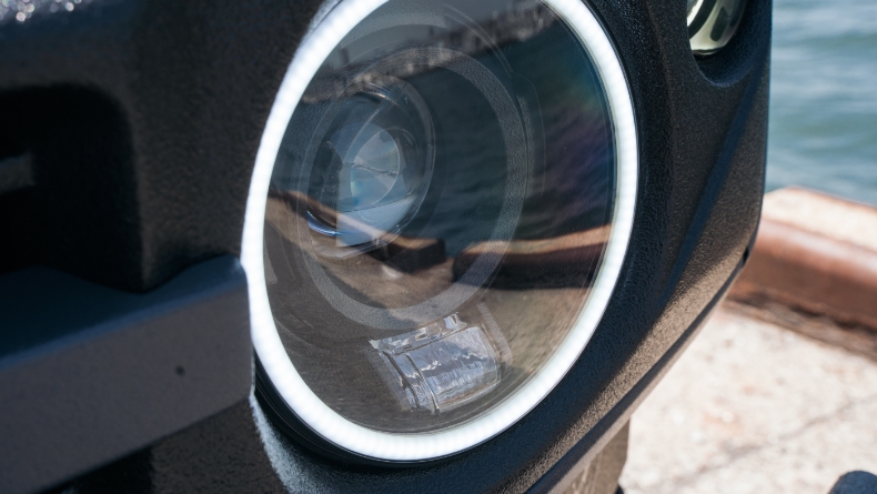 ヘッドライト（殻割＋イカリング）