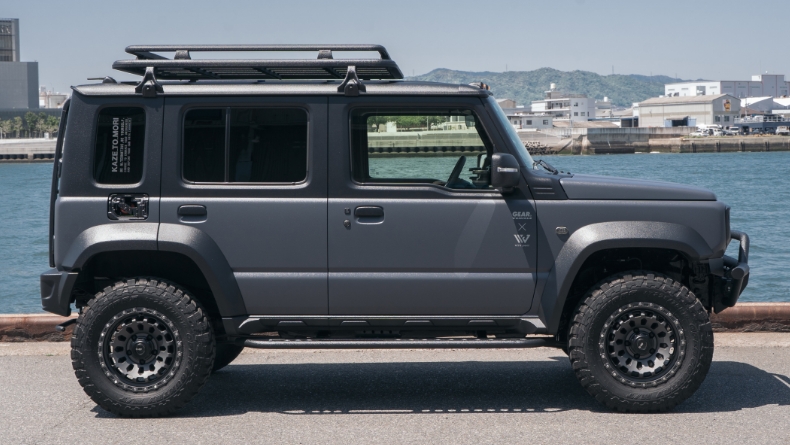 ジムニーノマドのサイド外装カスタムサイドステップ・サイドシルパネル