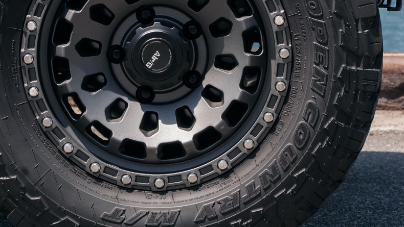 TOYO TIRES：オープンカントリー MT